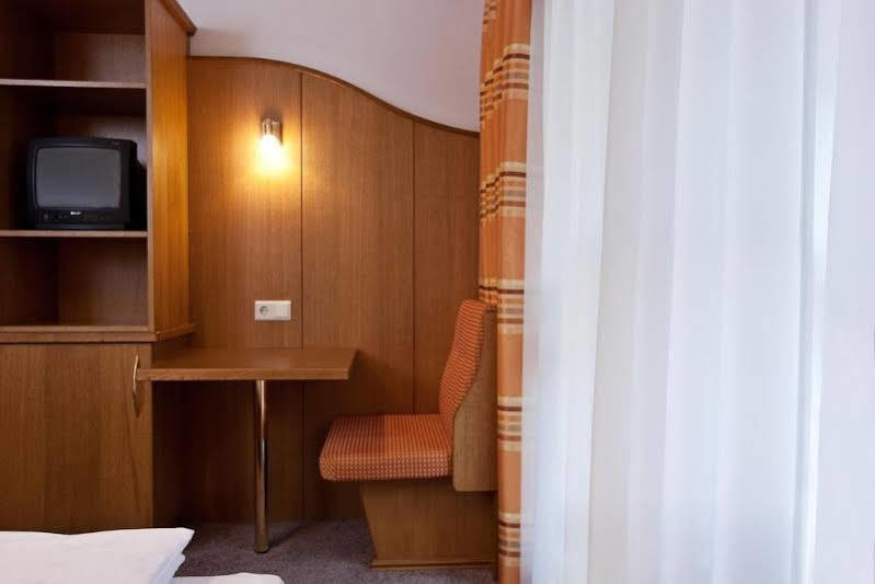 Hotel Garni Mirabell 이스크글 외부 사진